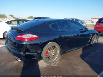 Porsche Panamera I Liftback 3.6 V6 300KM 2011 Porsche Panamera 4 2011 3.6l 3.6 Benzyna 300KM, zdjęcie 5