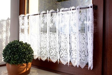 Белая кухонная штора Заздростка Гипюр, высота 40 см