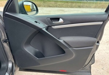 Volkswagen Tiguan I SUV Facelifting 2.0 TDI BlueMotion Technology 150KM 2016 Volkswagen Tiguan Volkswagen Tiguan 2.0 TDI SCR 4MOTION BlueMotion Technol, zdjęcie 31