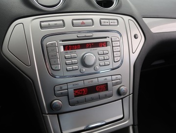 Ford Mondeo IV Hatchback 1.8 Duratorq TDCi 125KM 2009 Ford Mondeo 1.8 TDCi, Salon Polska, 1. Właściciel, zdjęcie 11