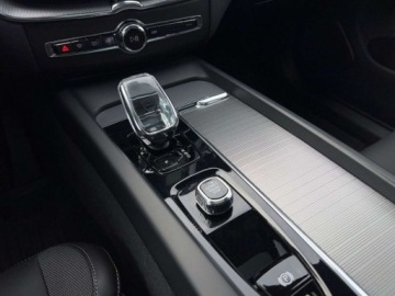 Volvo XC60 II 2022 Volvo XC 60 B5 D 235 KM AWD Kamera 360, Pneumatyka,Harman, Blis, Cta, ACC,, zdjęcie 21