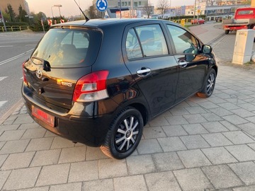 Toyota Yaris III Hatchback 5d 1.4 D-4D DPF 90KM 2011 Toyota Yaris II 1.4 D4D 90 KM NAVI KAMERA, zdjęcie 5