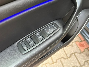 Renault Megane IV Grandtour Facelifting 1.3 TCe 140KM 2020 Renault Megane 1.3 140 KM Automat Bose Kamera, zdjęcie 10