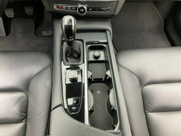 Volvo V90 II Kombi 2.0 D4 190KM 2017 Volvo V90 D4 190 KM Skóry Opony zimowe FV23%, zdjęcie 18