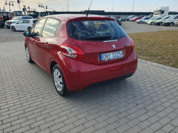 Peugeot 208 I Hatchback 3d 1.0 PureTech 68KM 2015 Peugeot 208 1.0 Benzyna Klimatyzacja 5 drzwi 2015r, zdjęcie 3