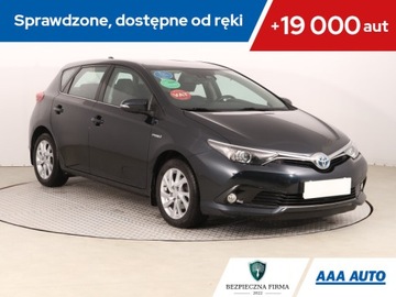 Toyota Auris II Hatchback 5d Facelifting 1.8 Hybrid 136KM 2016 Toyota Auris Hybrid, Salon Polska, 1. Właściciel