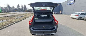 Volvo V60 I 2013 Volvo V60 Volvo V60 D6 AWD Plug-in Hybrid Summum 2.4 Hybryda Plug-in 220KM, zdjęcie 28