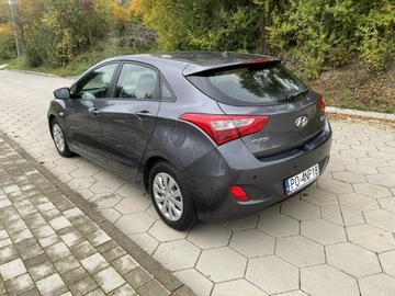 Hyundai i30 II Hatchback 3d Facelifting 1.4 MPI 100KM 2016 Hyundai i30 Benzyna Zarejestrowany Klima LED, zdjęcie 3