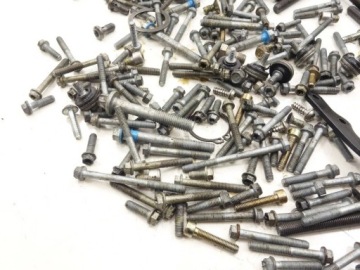 Болты крепления двигателя Can-am Spyder Rotax 1330