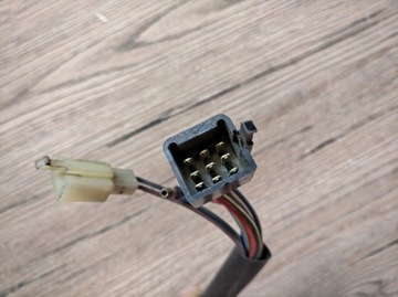 YAMAHA FZS 600 ЛЕВЫЙ ПЕРЕКЛЮЧАТЕЛЬ