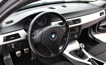 BMW Seria 3 E90-91-92-93 Limuzyna E90 320i 170KM 2009 BMW Seria 3 2.0 i Klimatyzacja automatyczna Podgrzewane fotele 1 rok gw, zdjęcie 8