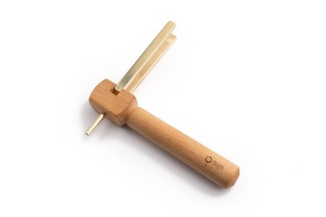 Деревянный держатель для камертонов.