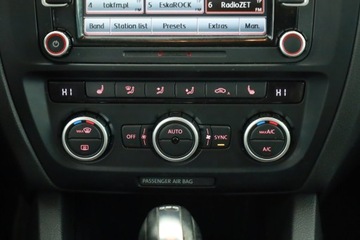 Volkswagen Jetta VI Sedan 1.4 TSI 160KM 2014 VW Jetta 1.4 TSI, Salon Polska, DSG, Klima, zdjęcie 9