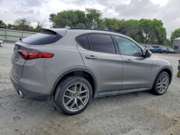 Alfa Romeo Stelvio SUV 2.0 Turbo 280KM 2018 Alfa Romeo Stelvio 2018 ALFA ROMEO STELVIO TI SPORT 2.0 Benzyna 280KM, zdjęcie 3