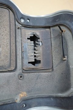 NISSAN PATROL MĚCH GUM. KRYT ŘAZENÍ REDUKTOR GR Y60