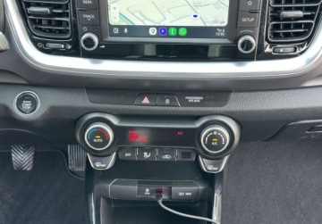 Kia Stonic I Crossover 1.2 DOHC 84KM 2018 Kia Stonic 1.2 86KM Key-Less Led Climatronic Kamera Bezwypadkowy Dla wymag, zdjęcie 22