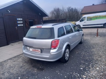 Opel Astra H Kombi 1.6 ECOTEC 115KM 2006 Opel Astra OPEL ASTRA H 1600 benzyna super stan 1.6 Benzyna 115KM, zdjęcie 3