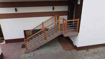 Внешняя балюстрада - ЛИСТВЕННИЦА + НЕРЖАВЕЮЩАЯ СТАЛЬ