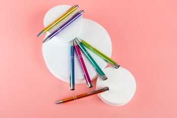 Długopisy reklamowe z logo 100szt. znakowanie GRAWER + PROJEKT