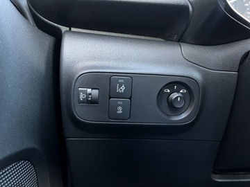 Citroen C3 III Hatchback 1.2 PureTech 82KM 2019 Citroen C3 1.2 benzyna 83 KM LED alufelgi tempomat zarej w PL zadbany, zdjęcie 13