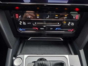 Volkswagen Arteon Fastback Facelifting 2.0 TDI 200KM 2022 Volkswagen Arteon 2.0TDI 200KM R-Line FV23 4Motion Head-up DCC skory Nappa, zdjęcie 22