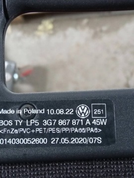 VOLKSWAGEN ARTEON SHOOTING BRAKE KOMBI 20- ROLETA POLIČKA KUFRU ČERNÁ