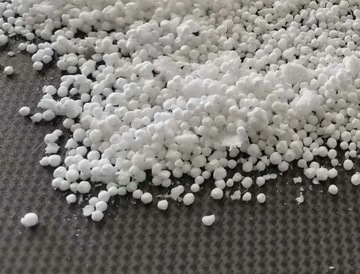 Гранулы регранулированного пенополистирола и пуф XPS 200л.