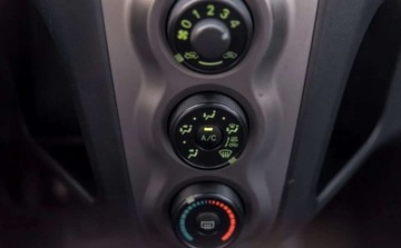 Toyota Yaris II Hatchback 5d 1.33 Dual VVT-i 101KM 2009 Toyota Yaris Toyota Yaris 1.3 Benzyna 101KM, zdjęcie 20