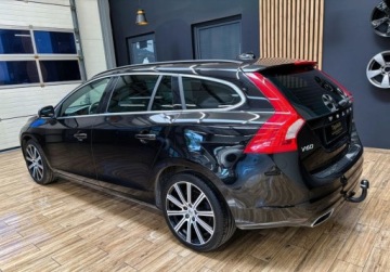 Volvo V60 I Kombi Facelifting 2.0 D4 DRIVE-E 190KM 2016 Volvo V60 D4 200KM SKORY POLESTAR gwarancja manual BEZWYPADKOWY, zdjęcie 9