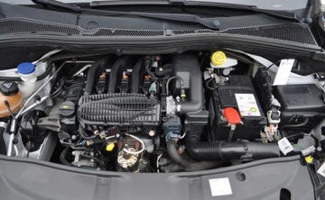 Peugeot 2008 I SUV 1.2 VTi 82KM 2013 Peugeot 2008 Benzyna Klimatyzacja 1.2 Benzyna 82KM, zdjęcie 30