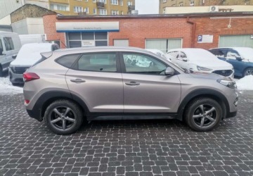 Hyundai Tucson III SUV 1.6 GDI 132KM 2016 Hyundai Tucson Hyundai Tucson 1.6 GDI BlueDrive Comfort 2WD 1.6 Benzyna, zdjęcie 4
