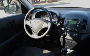 Hyundai i30 I CW Facelifting 1.4 DOHC 109KM 2010 Hyundai i30 GWARANCJA, 2010r, 1.4 Benzyna, ISOFIX, Maly przebieg, Ladnie u, zdjęcie 10