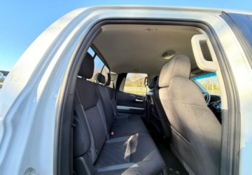 Toyota Tundra II 2014 Toyota Tundra Toyota Tundra 5.7 4x4 Double Cab SR5 5.7 Benzyna 381KM, zdjęcie 30