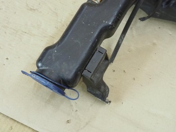 ZBIORNICZEK SPRYSKIWACZY MERCEDES W204 A2048601560