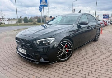 Mercedes Klasa E W213 Limuzyna Facelifting 2.0 E220d 194KM 2021 Mercedes-Benz Klasa E 2.0Cdi AMG Full Led 57.000 km 2.0 Diesel 194KM, zdjęcie 6