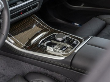 BMW X5 G05 SUV Facelifting 3.0 30d 298KM 2026 xDrive30d M Sport 3.0 (298 KM)| Hak holowniczy, elektryczny, zdjęcie 9