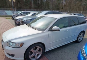 Volvo V50 2.4 D5 180KM 2010 Volvo V50 D5 R-Design Momentum 2.4 Diesel 180KM, zdjęcie 1