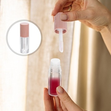 с бальзамом для губ