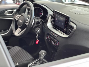 Kia Ceed III Hatchback Facelifting  1.5 T-GDI 160KM 2024 Kia Ceed M, CarPlay, 1 właściciel, Salon Polska, F, zdjęcie 35
