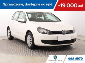 Volkswagen Golf VI Hatchback 5d 1.6 TDI-CR DPF 90KM 2011 VW Golf 1.6 TDI, Salon Polska, Klima, Parktronic
