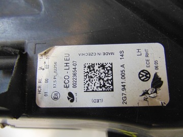 SVĚTLO LED LEVÝ PŘEDNÍ VW TAIGO 24R 2G7941005A
