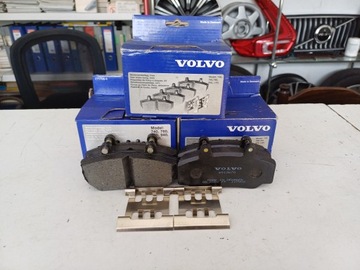 KLOCKI PRZÓD VOLVO 740 940