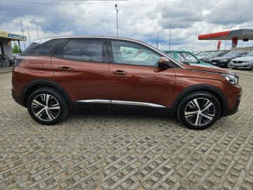 Peugeot 3008 II Crossover 1.2 PureTech 130KM 2018 Peugeot 3008 1,2 benzyna 130KM nawigacja Allure, zdjęcie 18