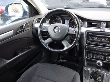 Skoda Superb II Kombi 2.0 TDI CR DPF 140KM 2013 Skoda Superb 2.0 TDI, Klima, Klimatronic, zdjęcie 6