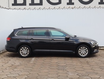 Volkswagen Passat B8 Variant 2.0 TDI BlueMotion SCR 150KM 2018 VW Passat 2.0 TDI, Automat, Navi, Klima, zdjęcie 5