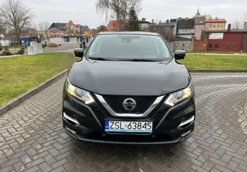 Nissan Qashqai II Crossover Facelifting 1.6 DiG-T 163KM 2018 Nissan Qashqai Swiezo sprowadzony Ubezpieczony Zarejestrowany 1.6, zdjęcie 1