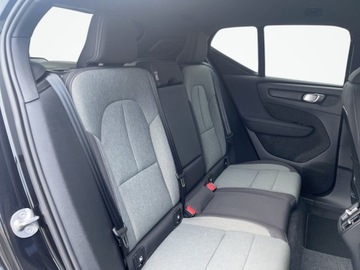 Volvo XC40 Crossover Facelifting 2.0 B3 163KM 2025 Volvo XC 40 VOLVO XC40 B3 Plus Dark Benzyna (163+1, zdjęcie 37