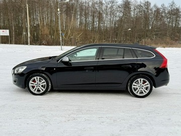 Volvo V60 I Kombi 2.0 D3 163KM 2012 Volvo V60 R-Design 2.0d D4 163KM 5cylinów Manual, zdjęcie 5