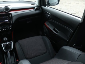 Suzuki Swift VI Sport 1.4 BOOSTERJET 140KM 2018 Suzuki Swift 1.4 BoosterJet Sport, Salon Polska, zdjęcie 7