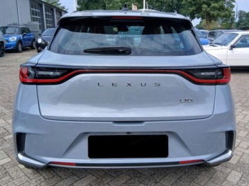Lexus LBX 1.5 Hybrid 136KM 2025 Od ręki - Elegant 1.5 Hybrid 136KM | Podgrzewane fotele!, zdjęcie 2